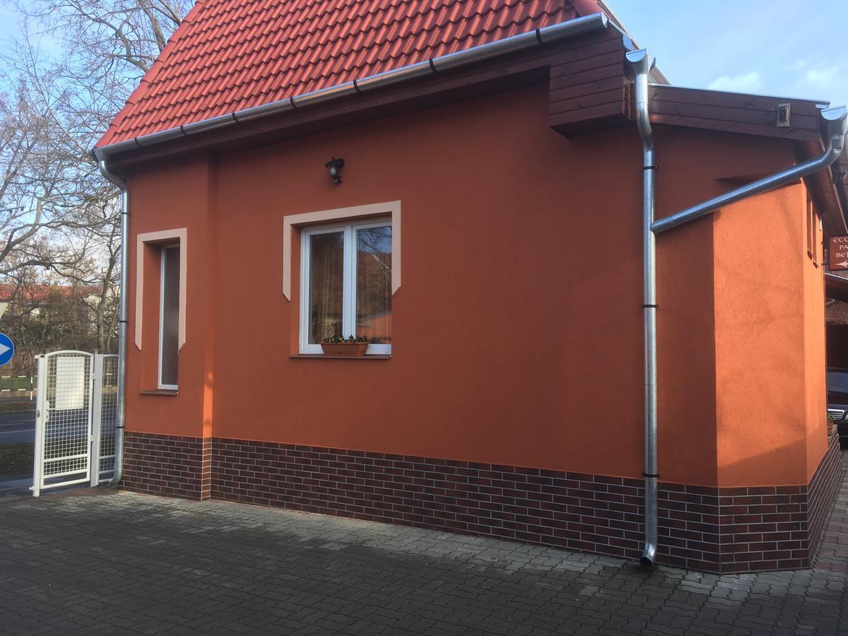 Casablanca Rooms And Restaurant Debrecen Dış mekan fotoğraf