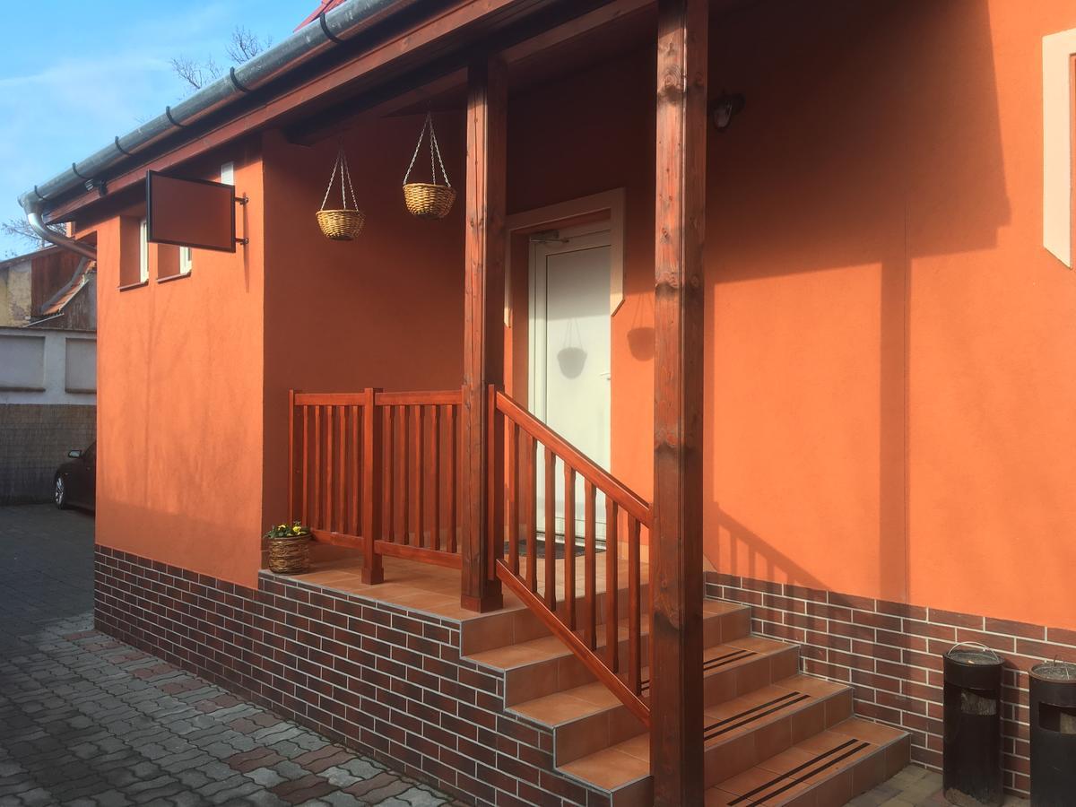 Casablanca Rooms And Restaurant Debrecen Dış mekan fotoğraf